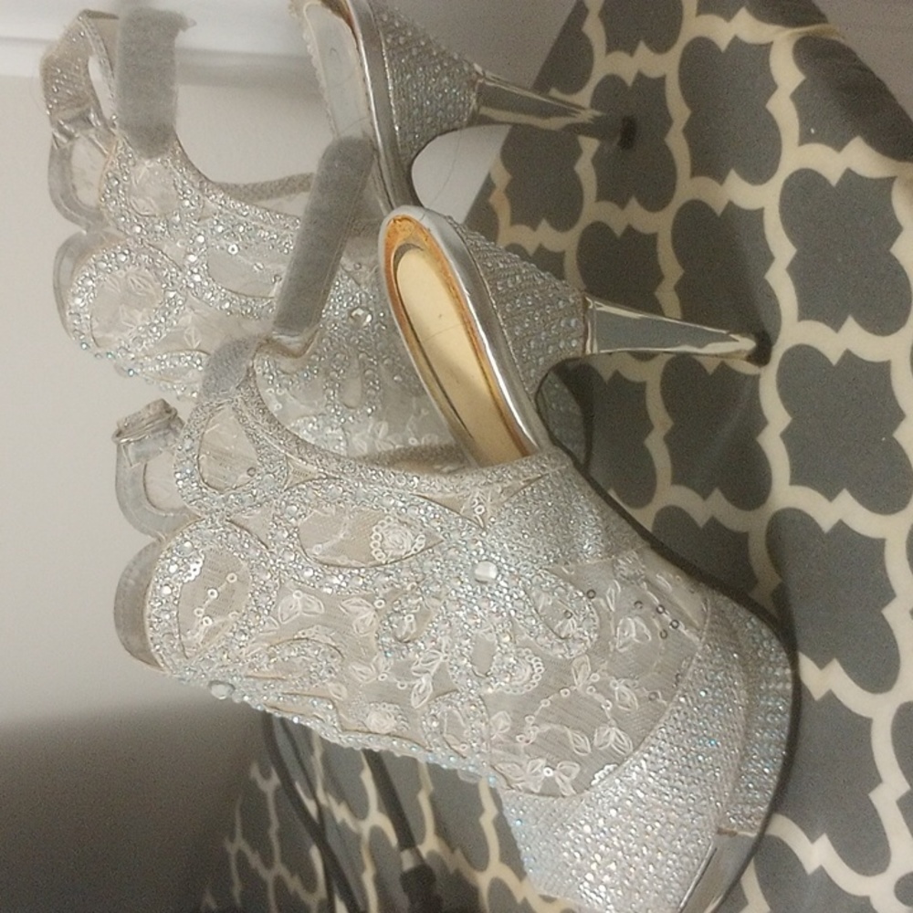Women Shoes size 8.5 - Picture 5 of 5